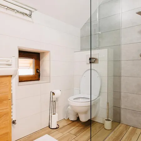 Pensiunea Csur Panzio Bed & Breakfast *